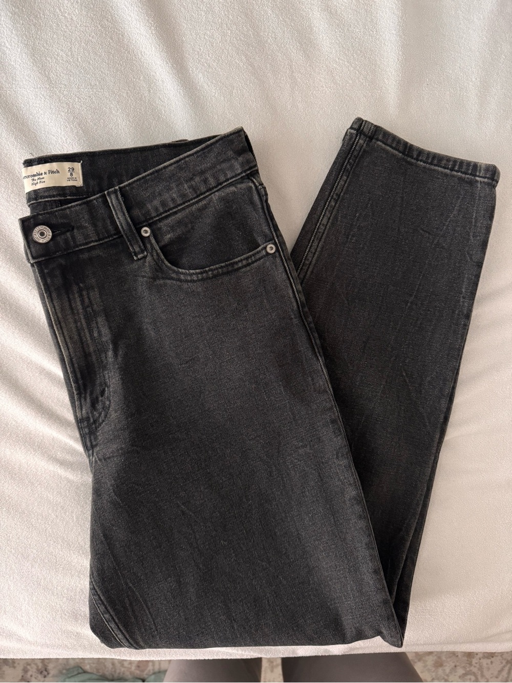 Abercrombie & Fitch Women’s Mom High Rise Jeans